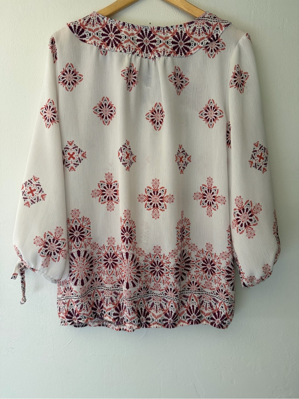 Maurices Womens XL Boho Blouse Medallion Print Lace Up Split Sleeve Tie Cuff - Picture 10 of 13